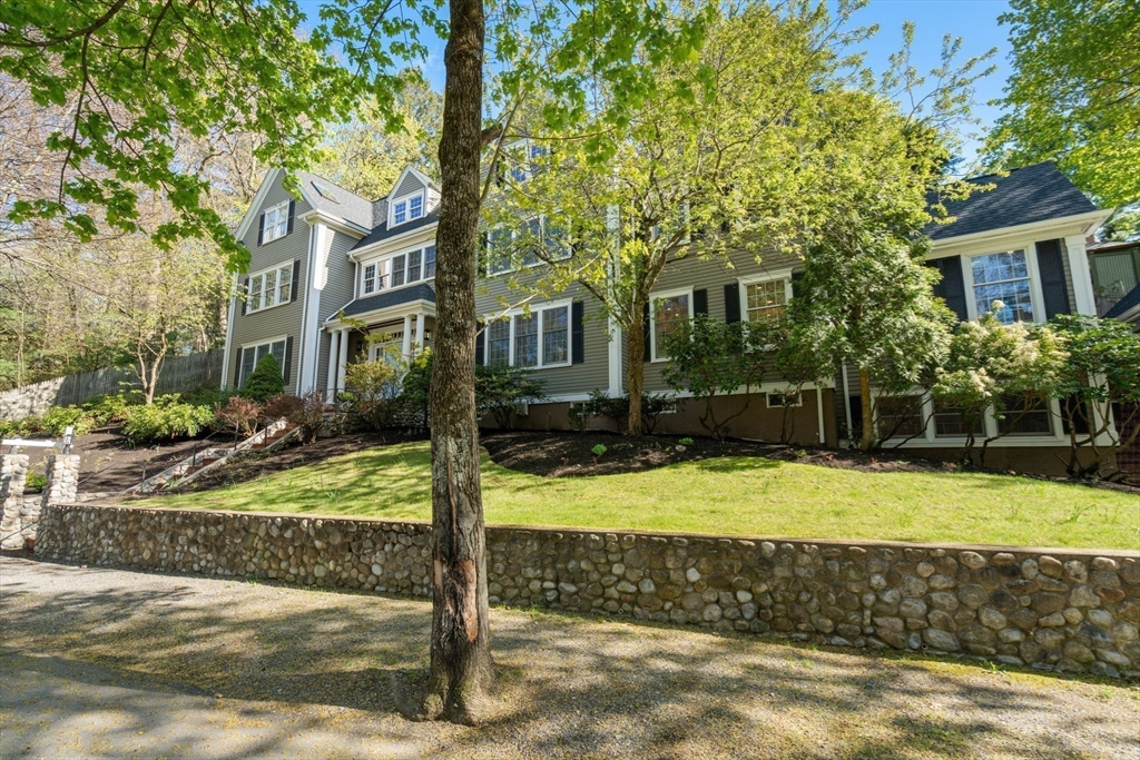 110 Avalon Rd
