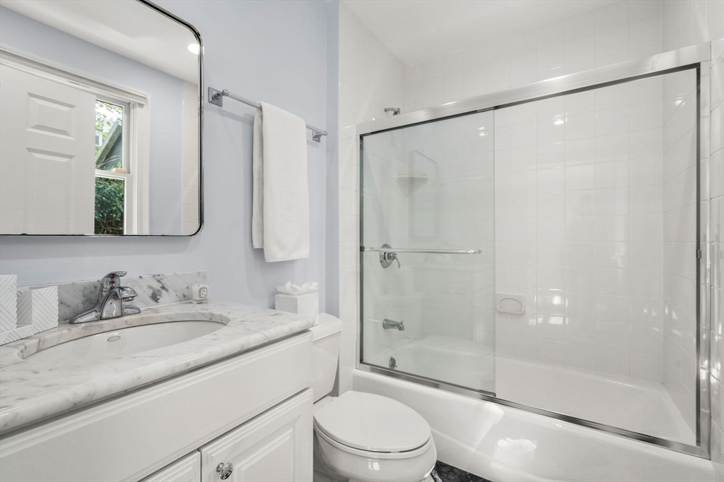 110 Avalon Rd