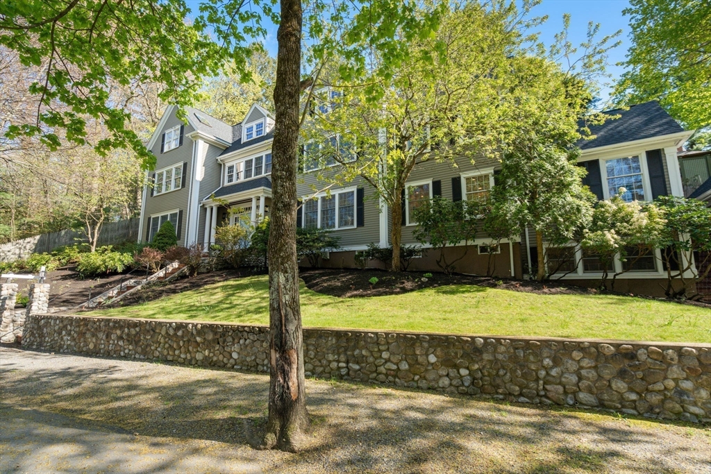 110 Avalon Rd