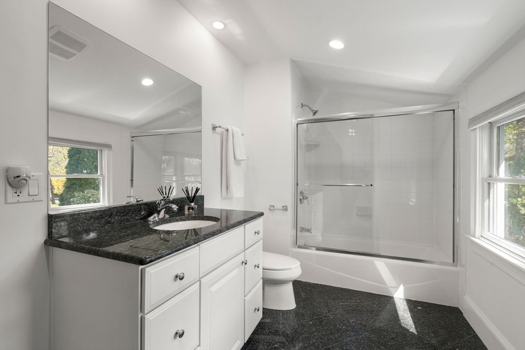 110 Avalon Rd