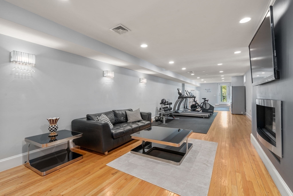 110 Avalon Rd