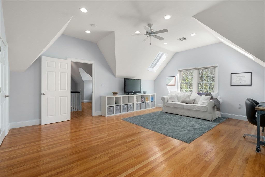 110 Avalon Rd
