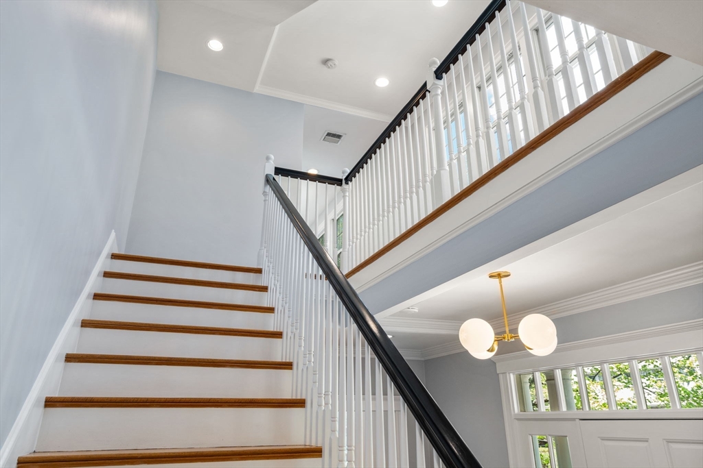 110 Avalon Rd