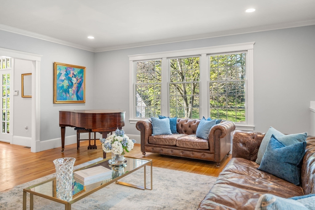 110 Avalon Rd