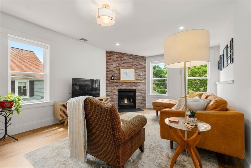 41-43 Elliot St # 2