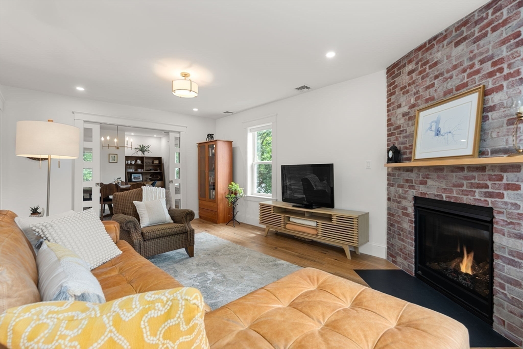 41-43 Elliot St # 2