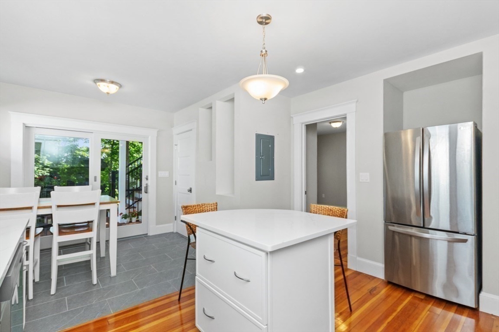41-43 Elliot St # 1