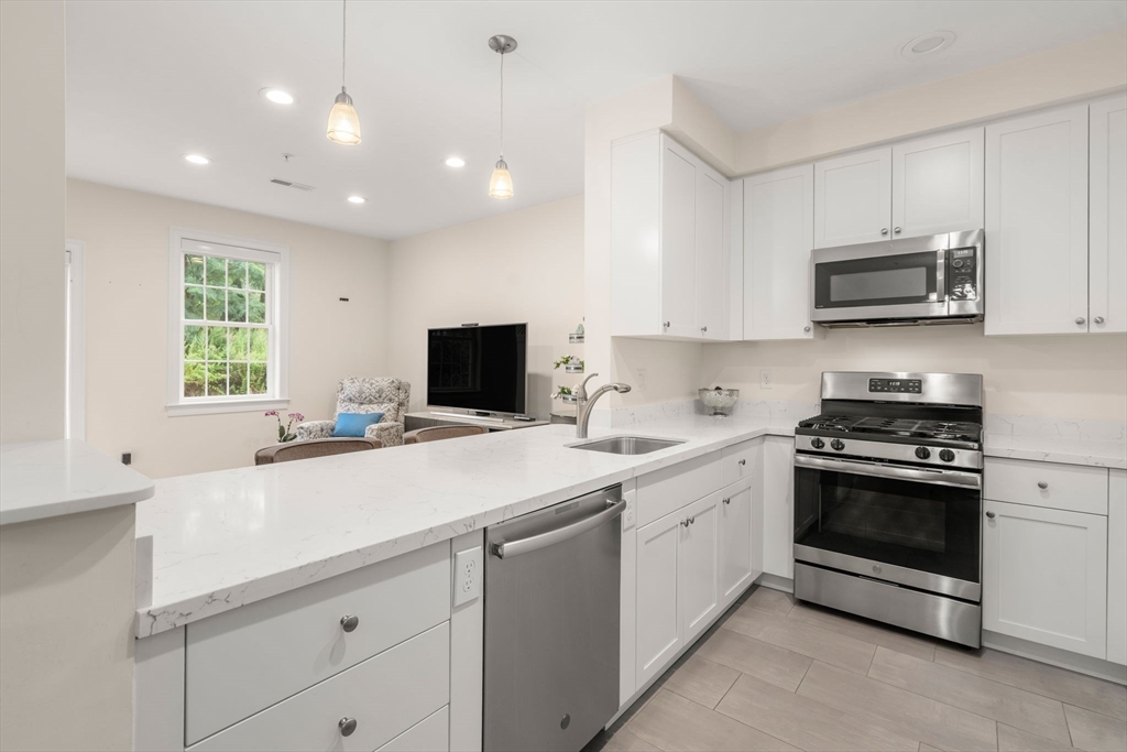 70 Endicott St # 1105
