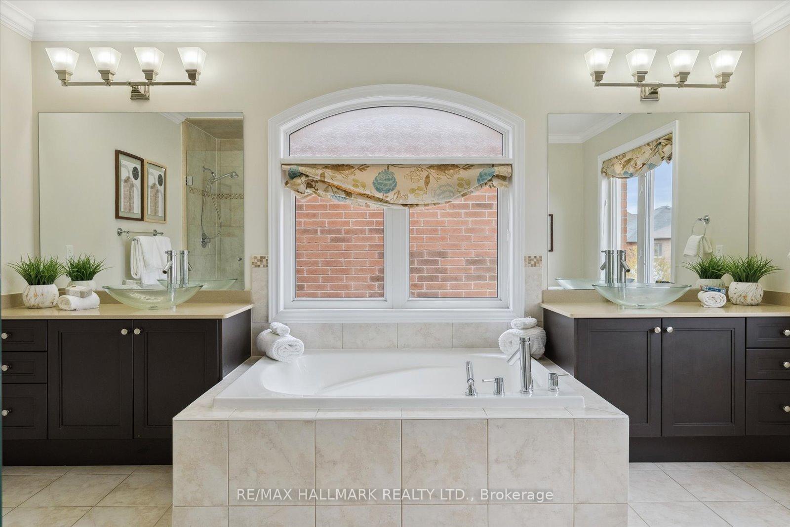 37 Maplebank Crescent, Whitchurch-Stouffville