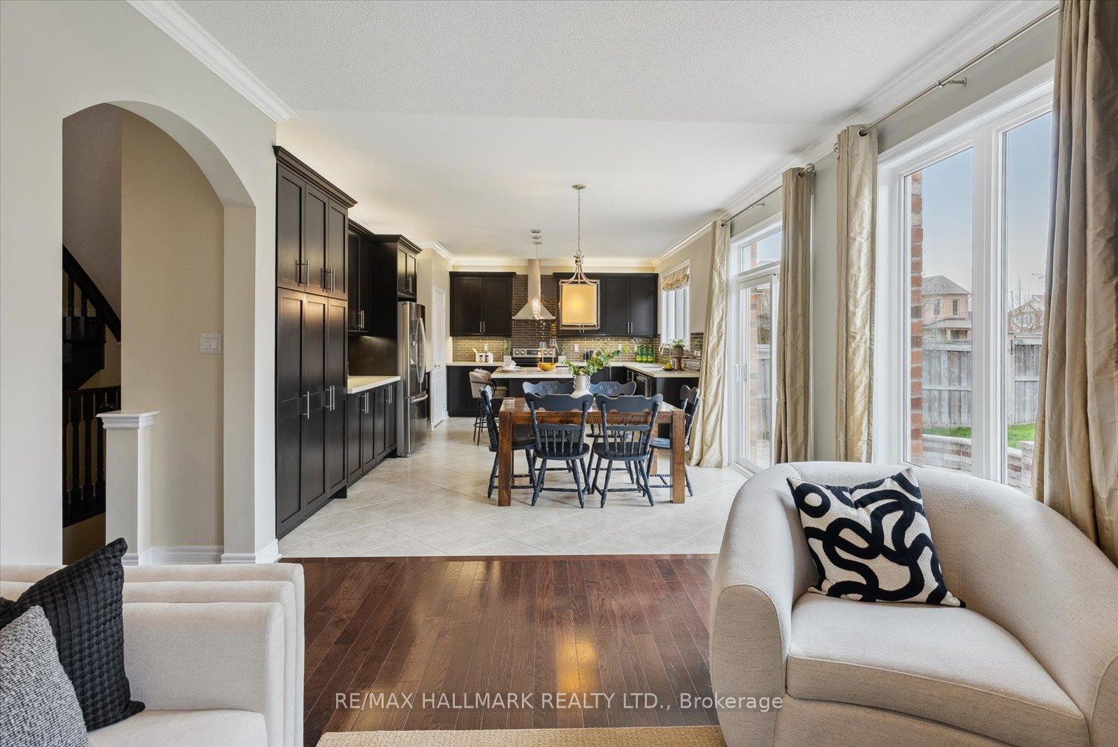 37 Maplebank Crescent, Whitchurch-Stouffville