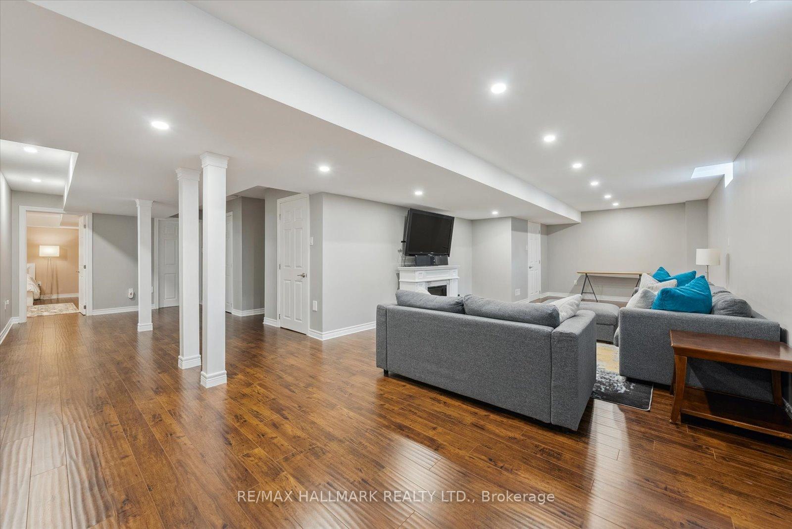 37 Maplebank Crescent, Whitchurch-Stouffville