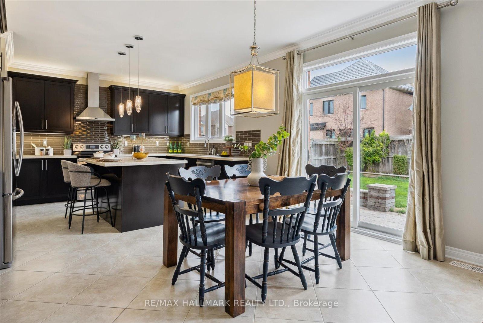 37 Maplebank Crescent, Whitchurch-Stouffville