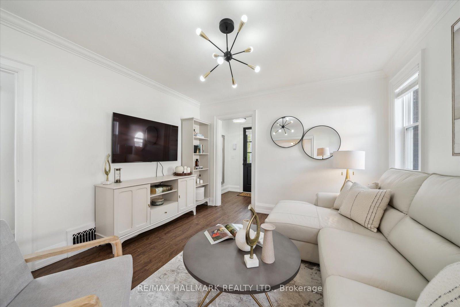 6499 Main Street, Whitchurch-Stouffville