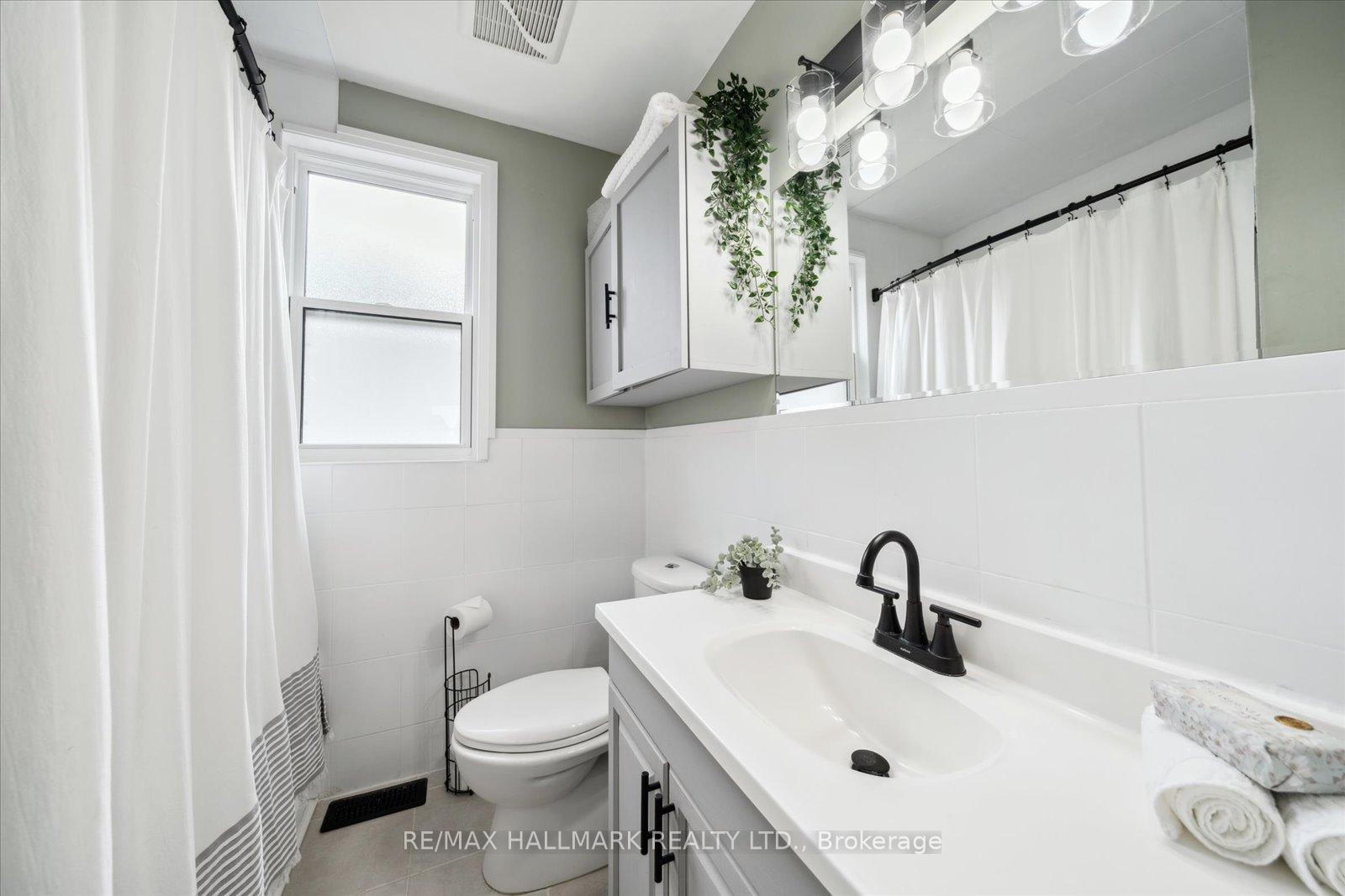 6499 Main Street, Whitchurch-Stouffville