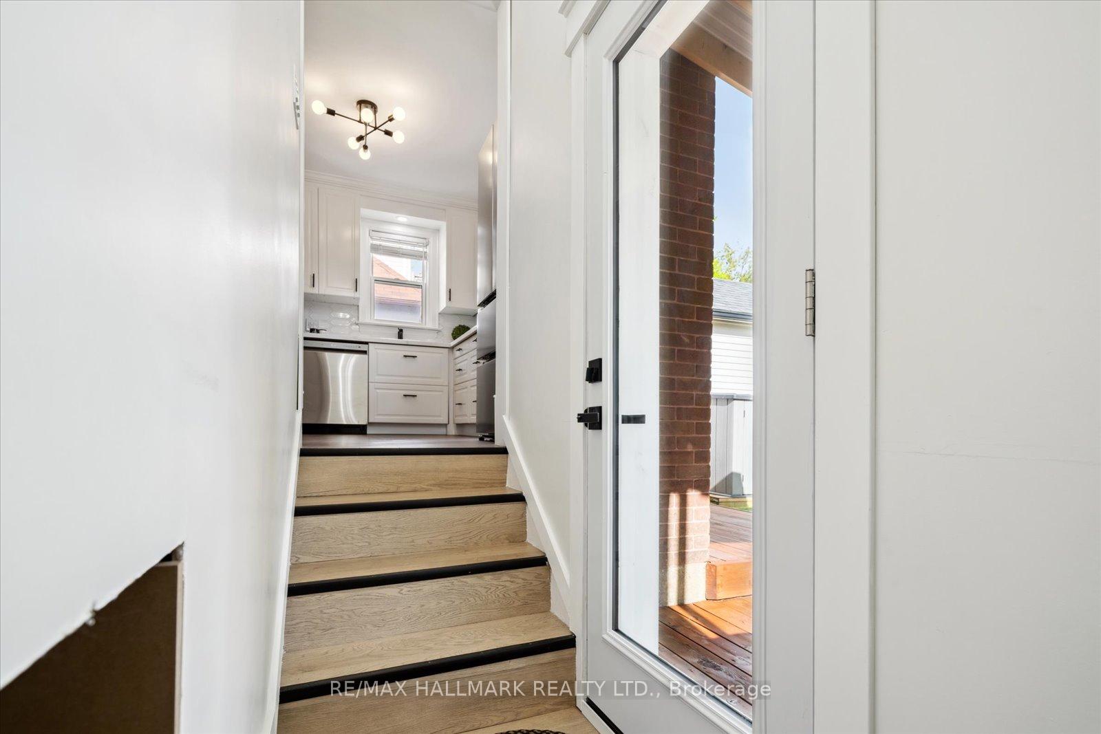 6499 Main Street, Whitchurch-Stouffville