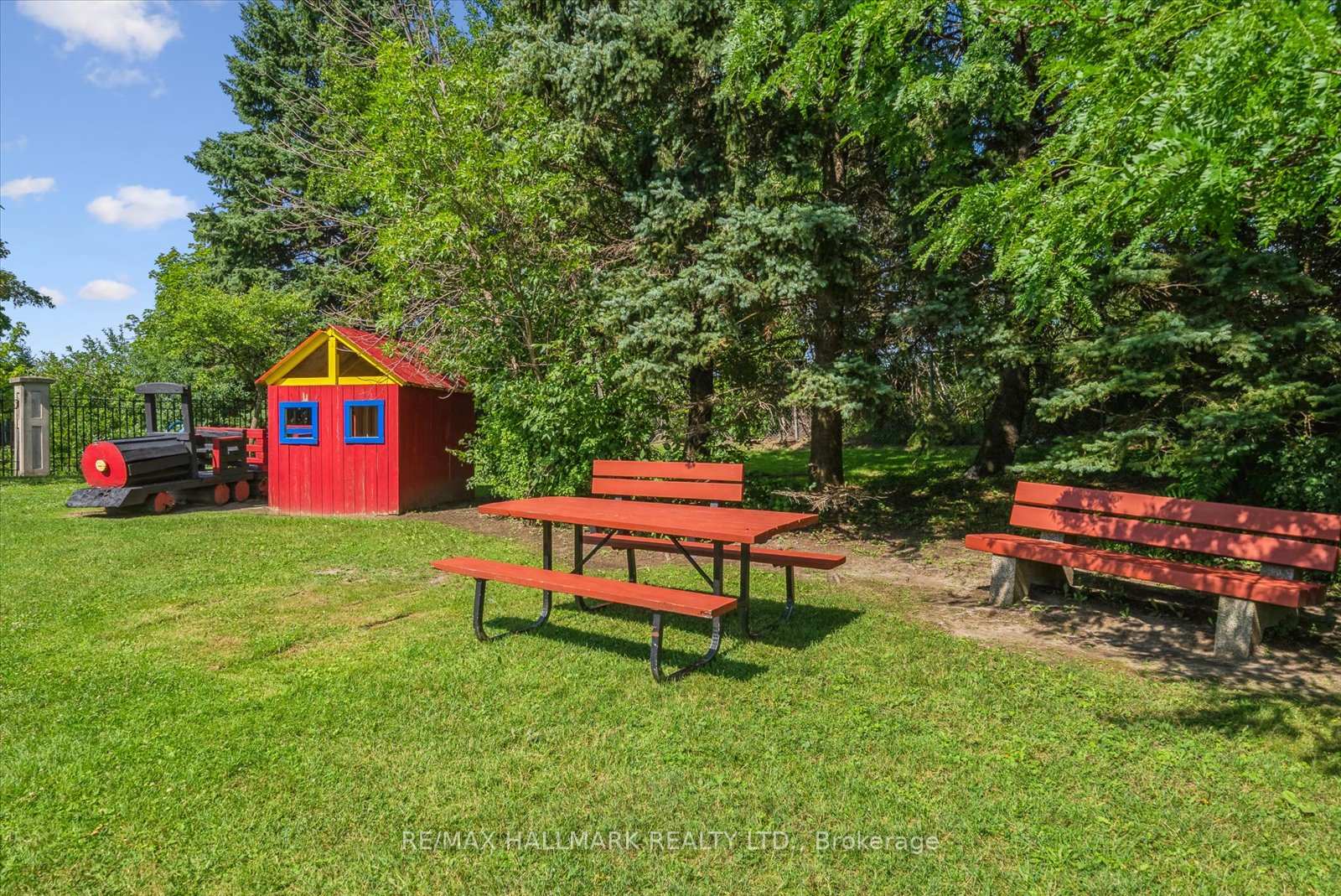 175 Cedar Avenue 704