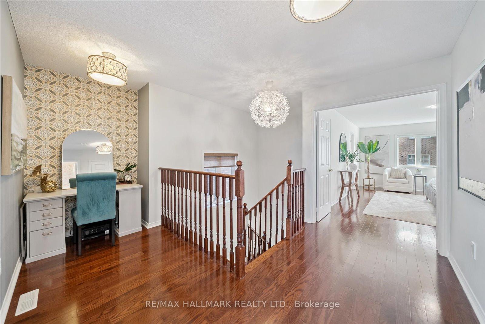 8 Westcliffe Crescent