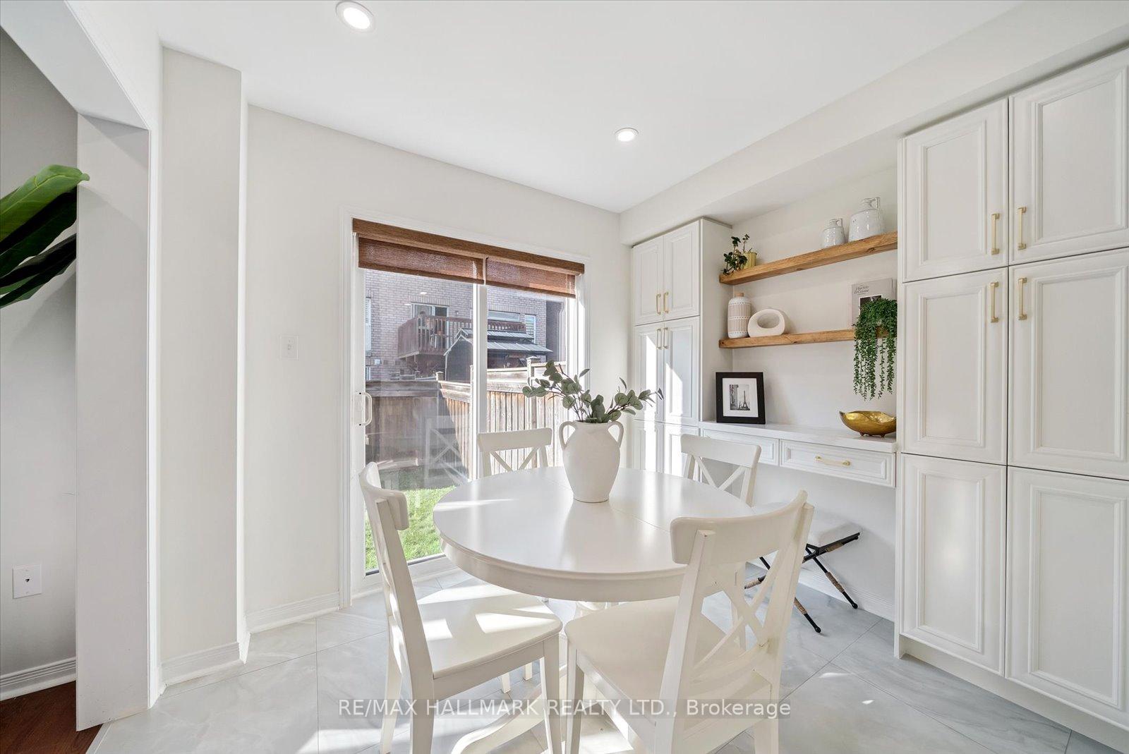 8 Westcliffe Crescent