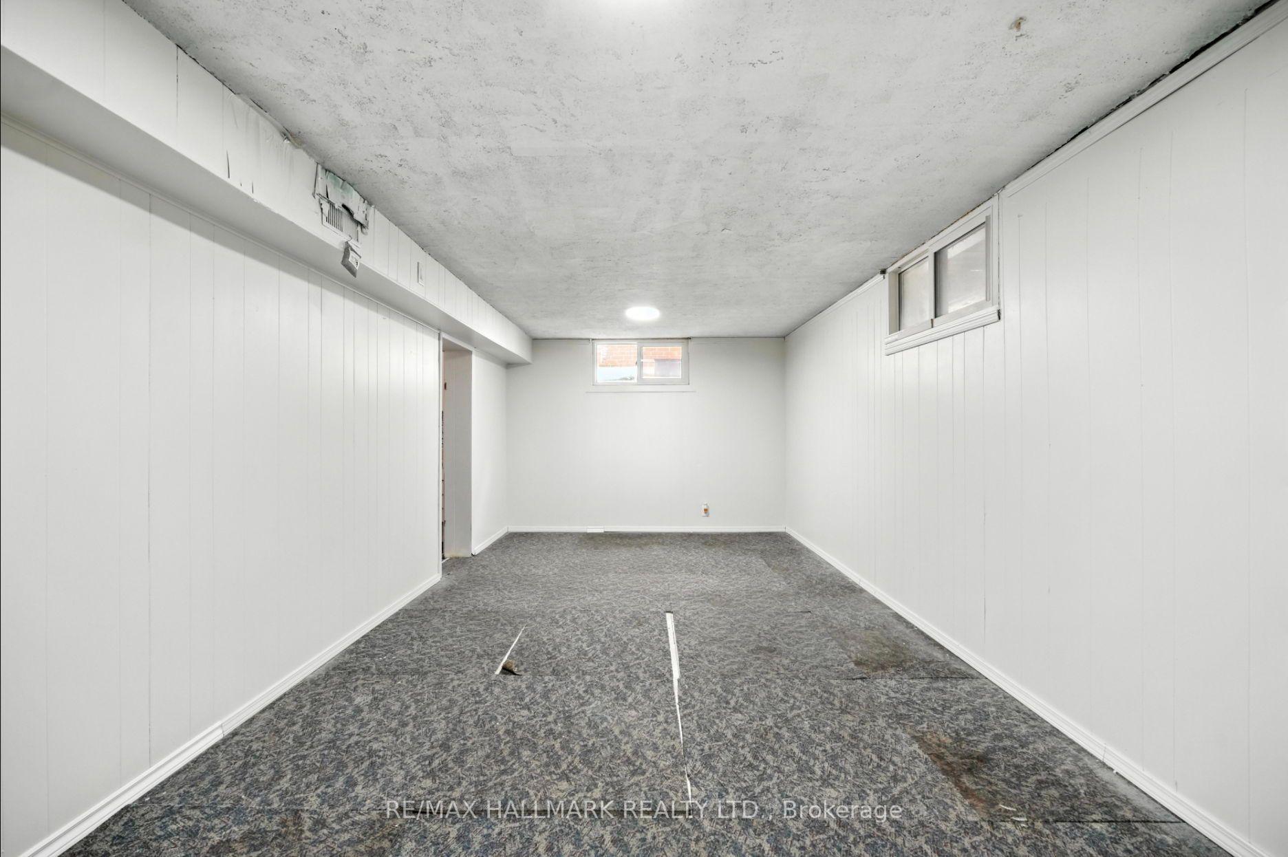2975 Weston Road, Toronto W05