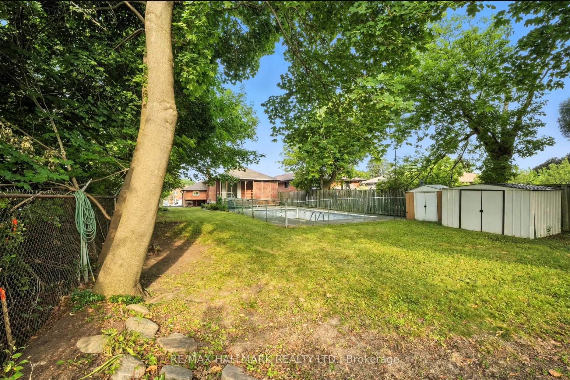 2975 Weston Road, Toronto W05