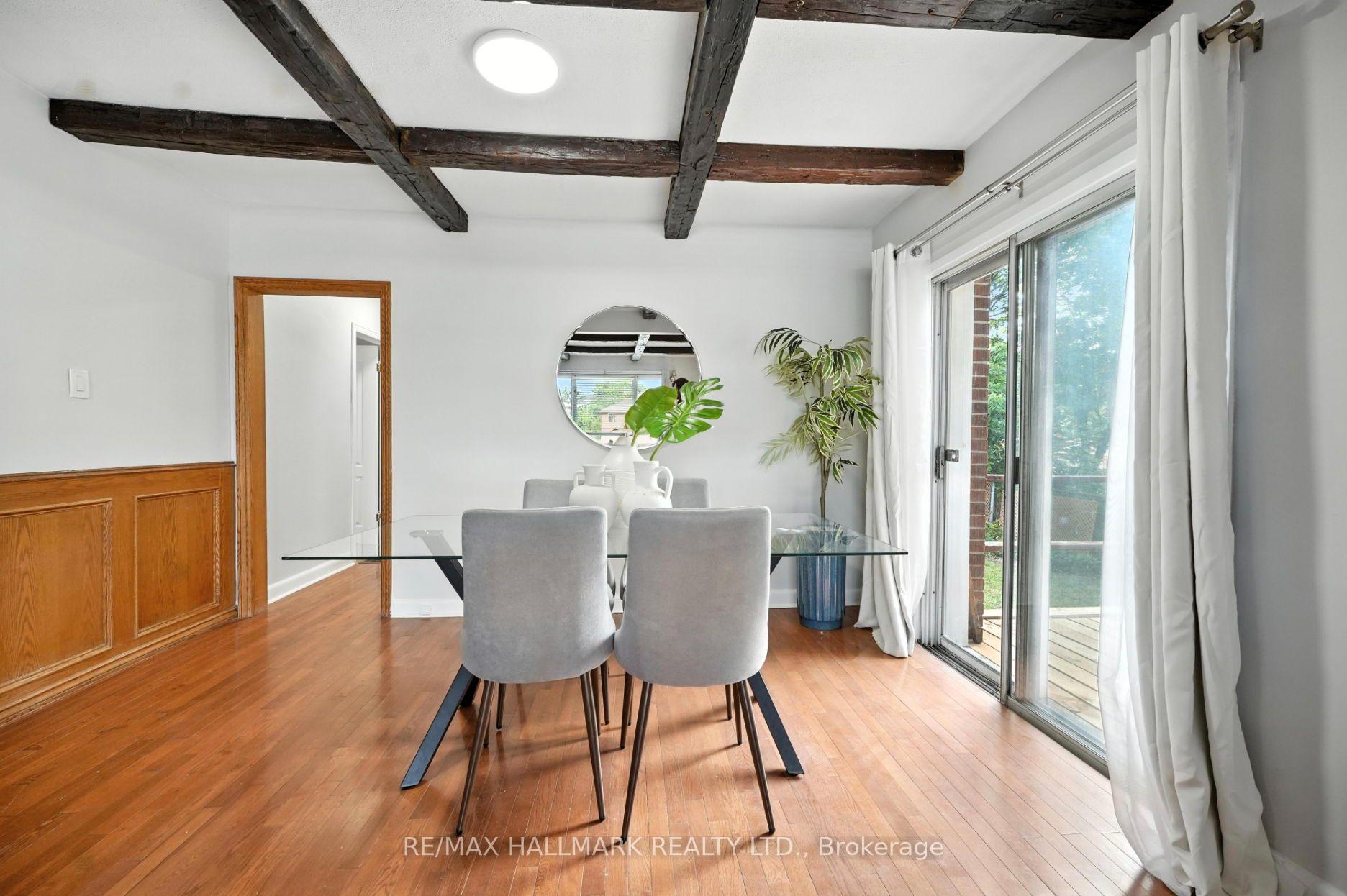 2975 Weston Road, Toronto W05