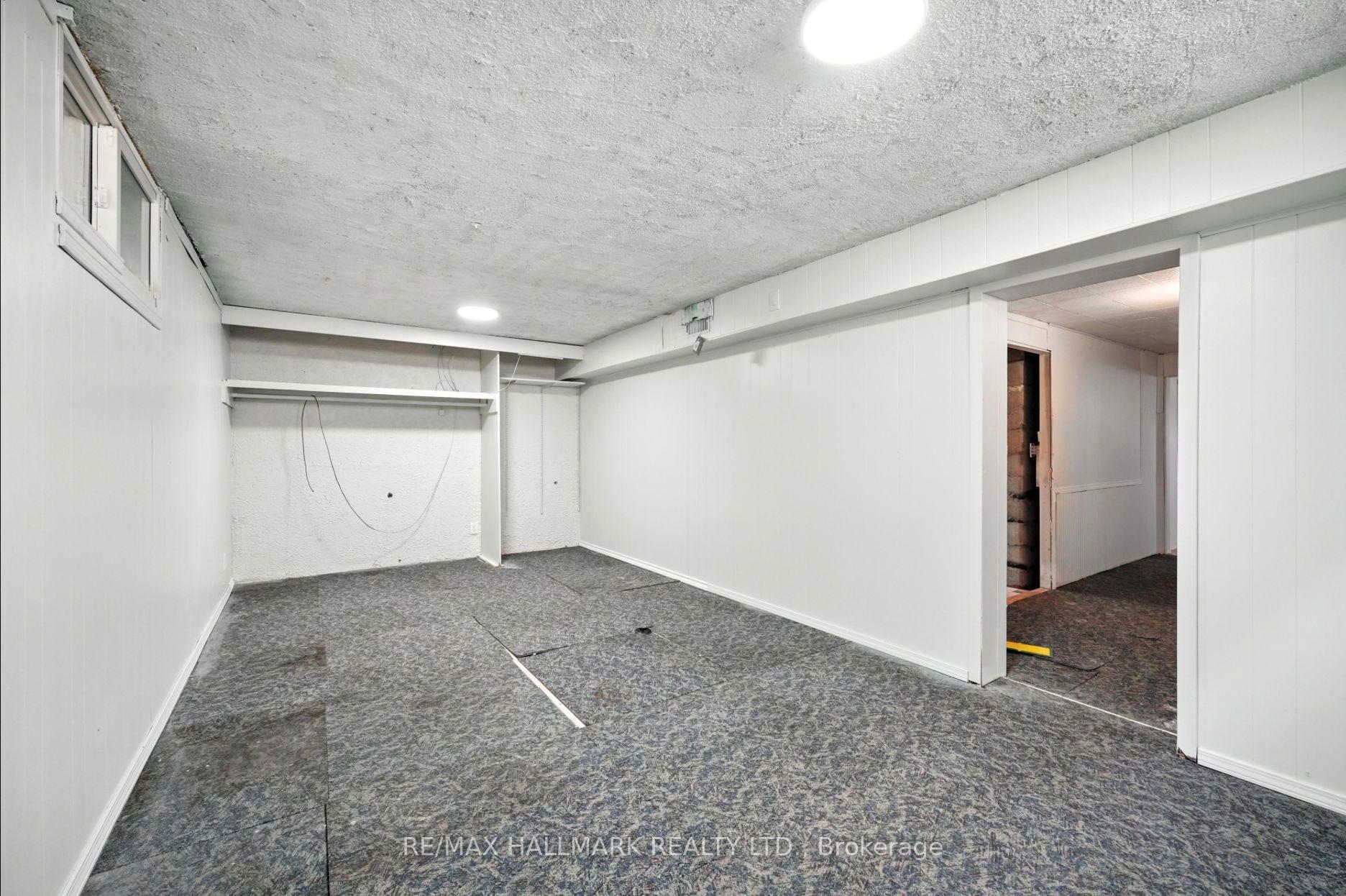 2975 Weston Road, Toronto W05