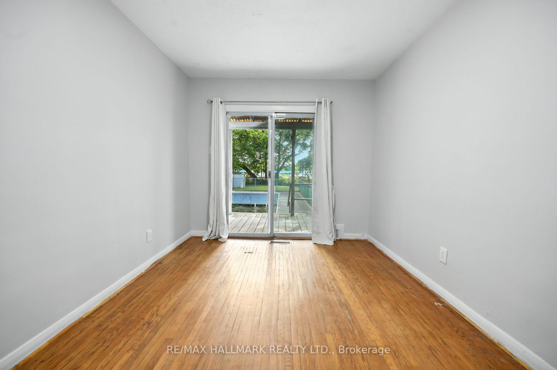 2975 Weston Road, Toronto W05