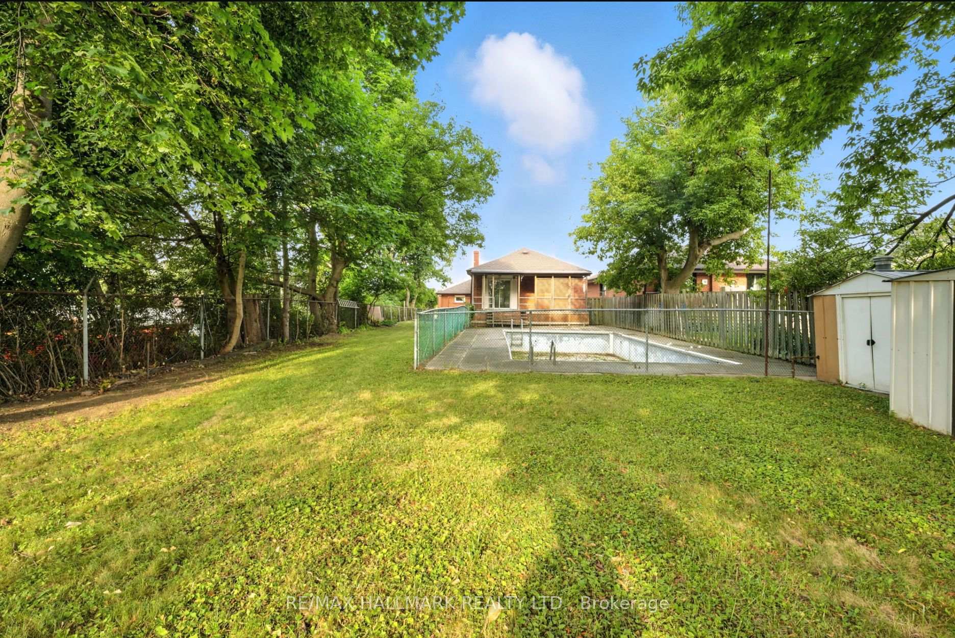 2975 Weston Road, Toronto W05