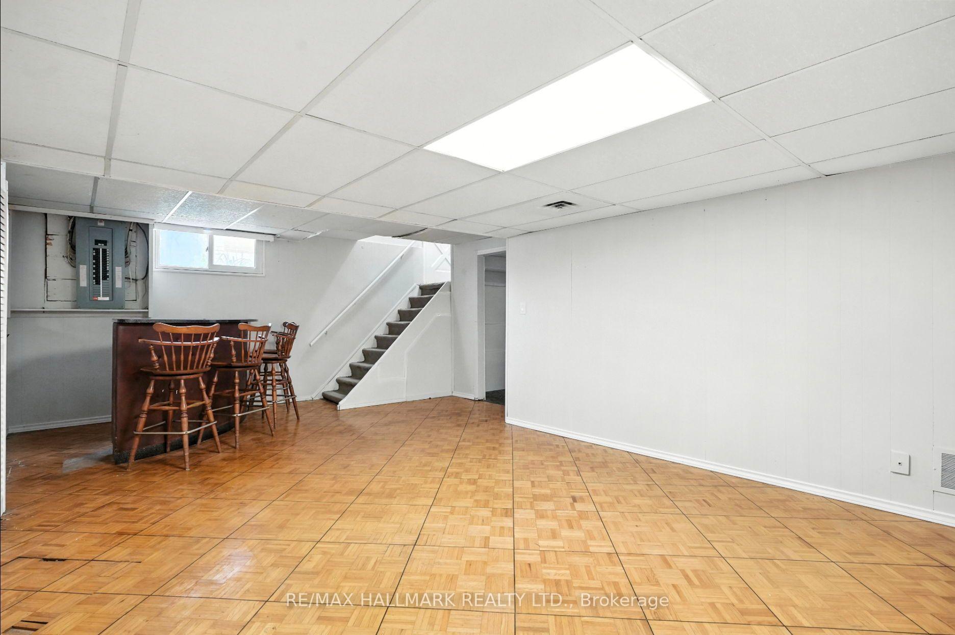 2975 Weston Road, Toronto W05