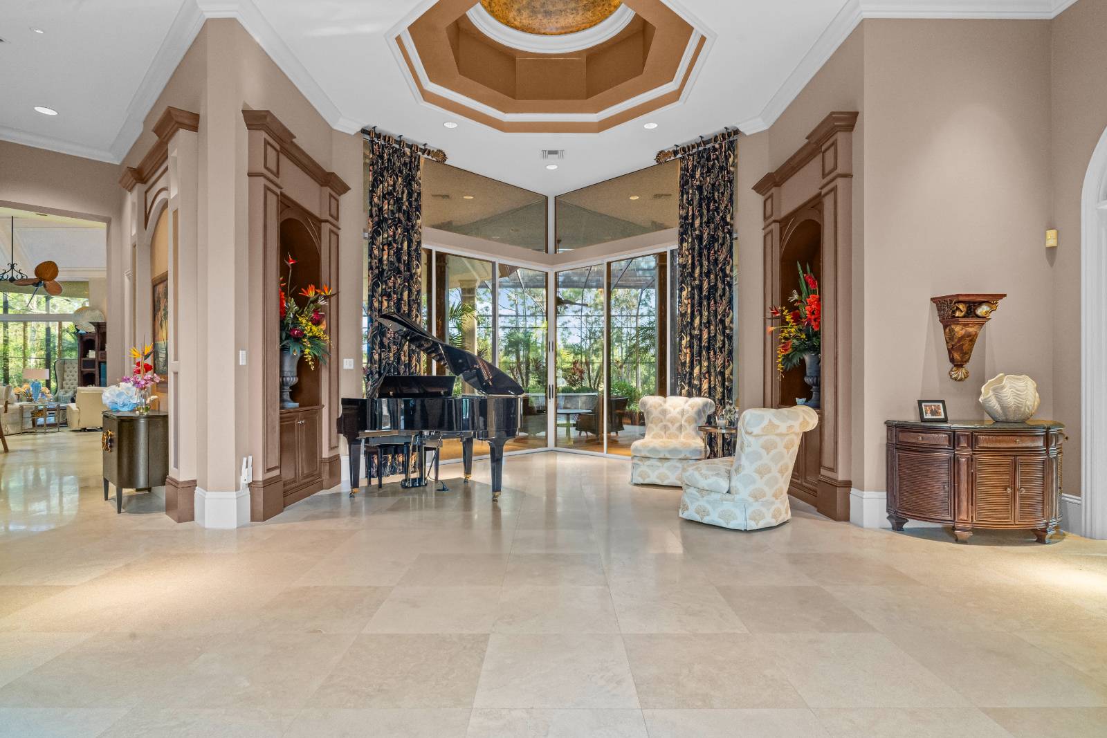 4457 Club Estates Dr