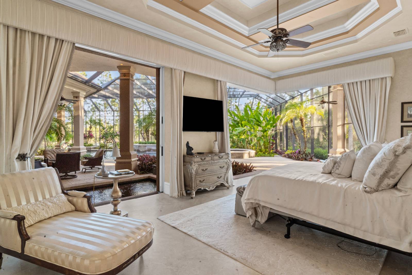 4457 Club Estates Dr