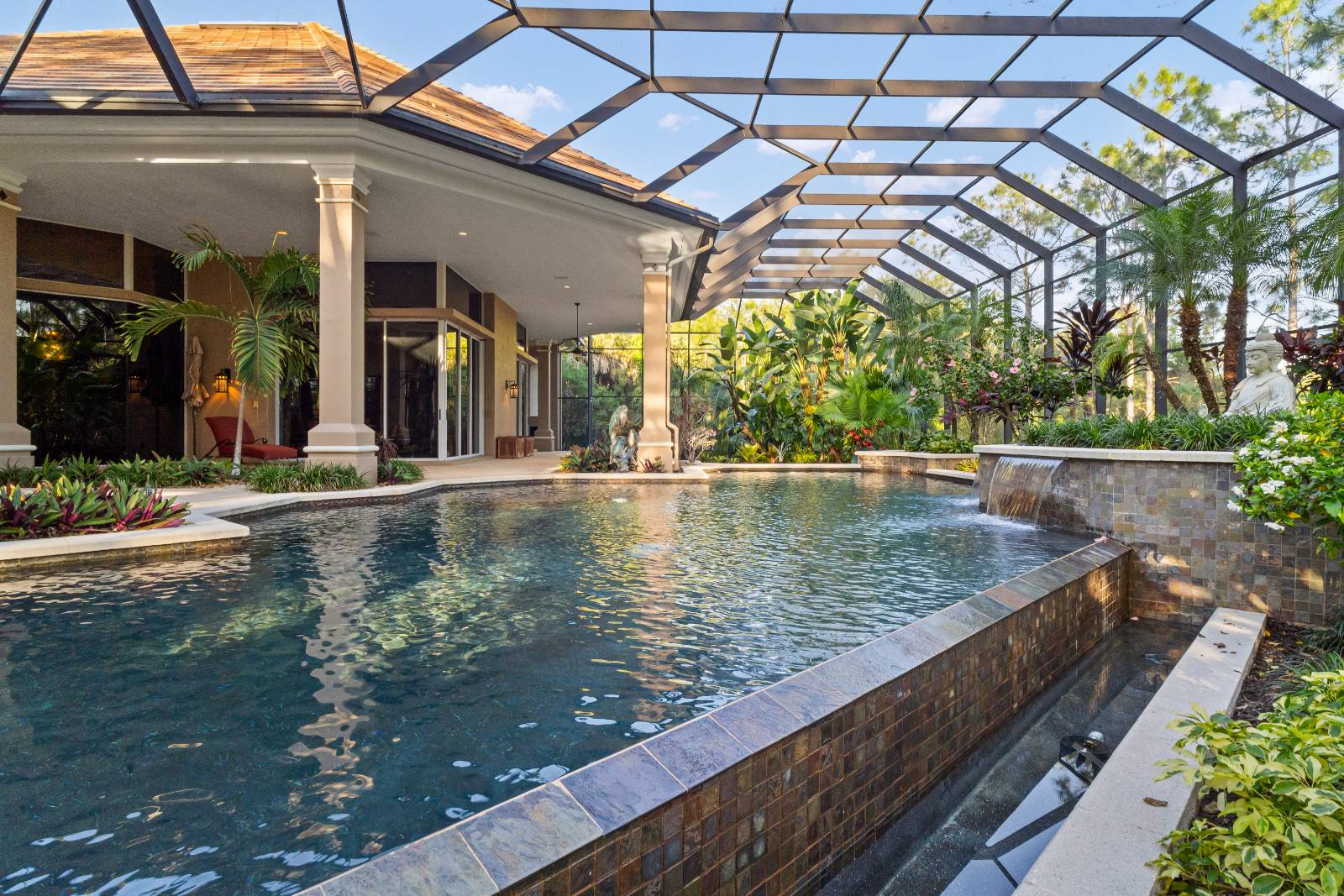 4457 Club Estates Dr