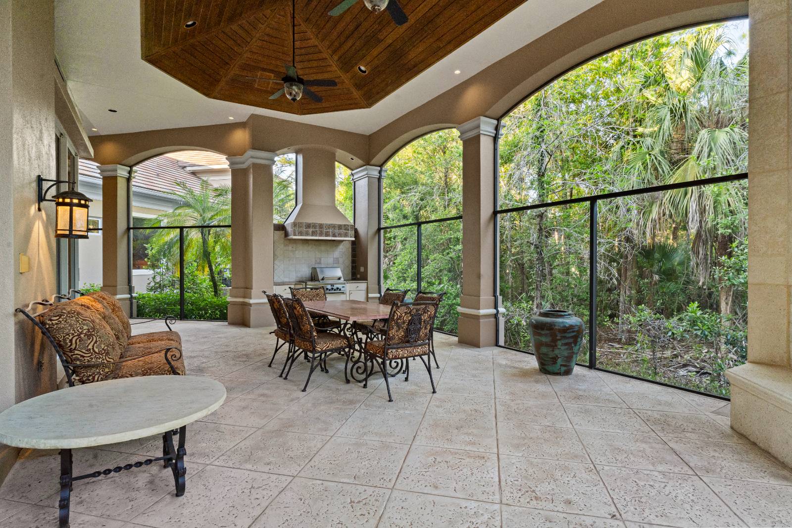 4457 Club Estates Dr