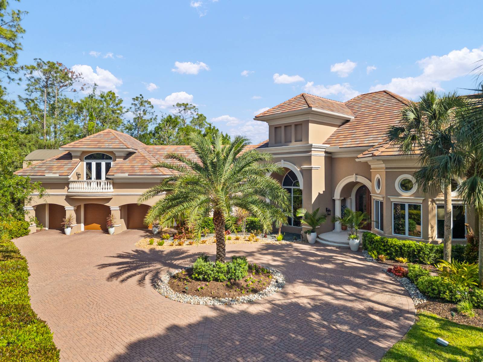 4457 Club Estates Dr