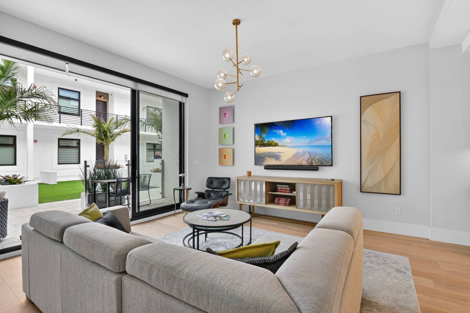 850 Central, #208