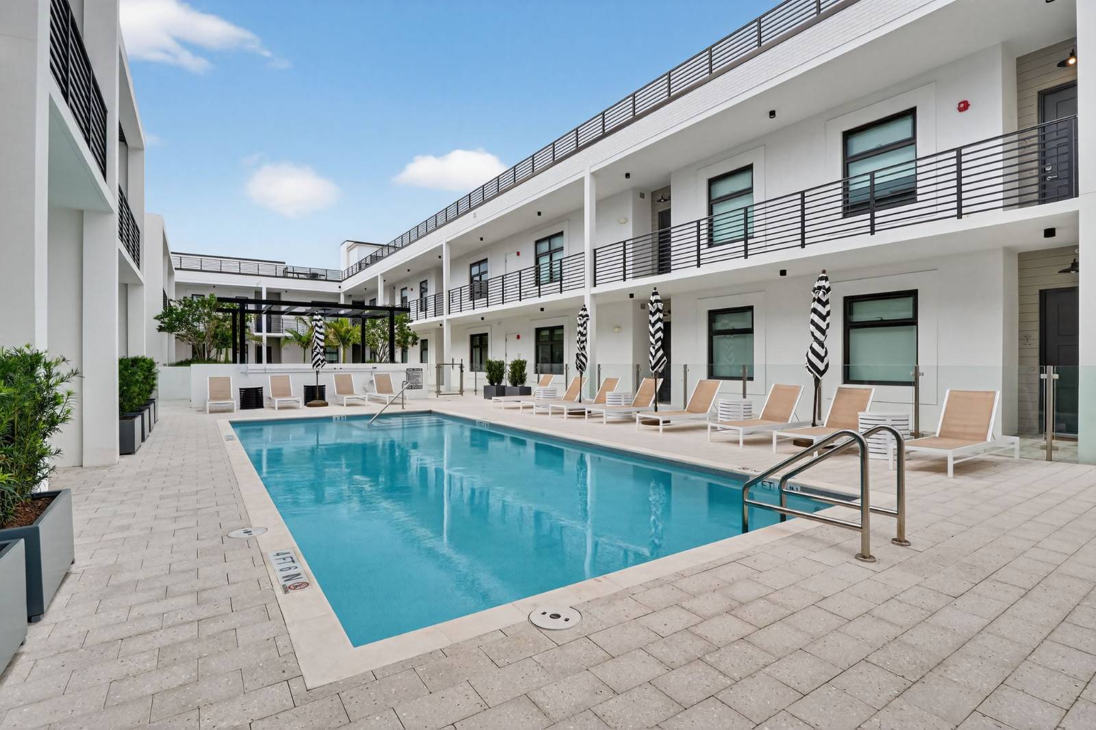 850 Central, #208