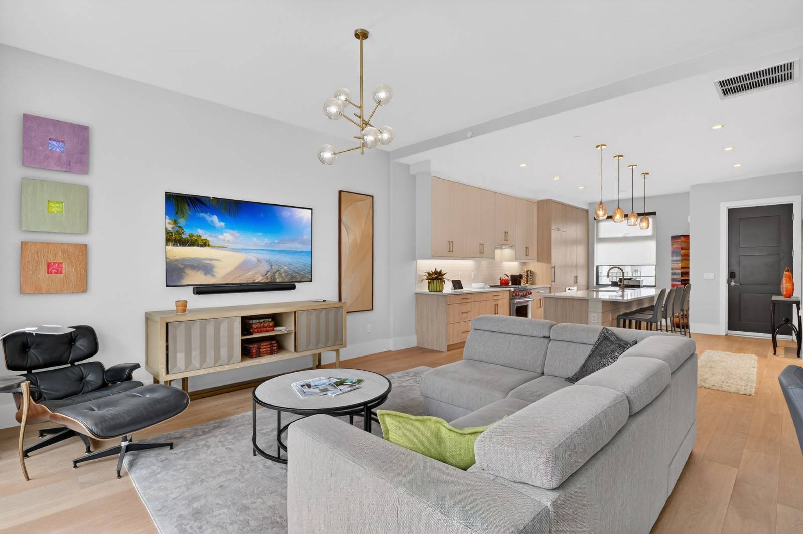 850 Central, #208