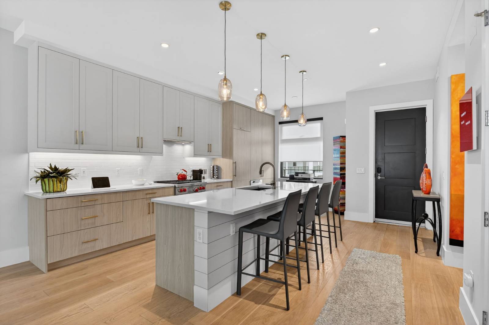 850 Central, #208