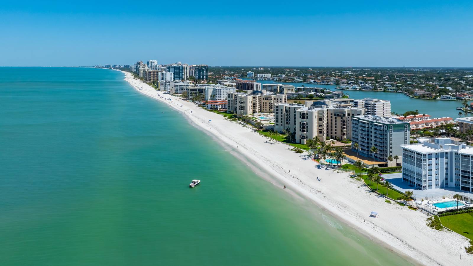 3000 Gulf Shore Blvd N, #106
