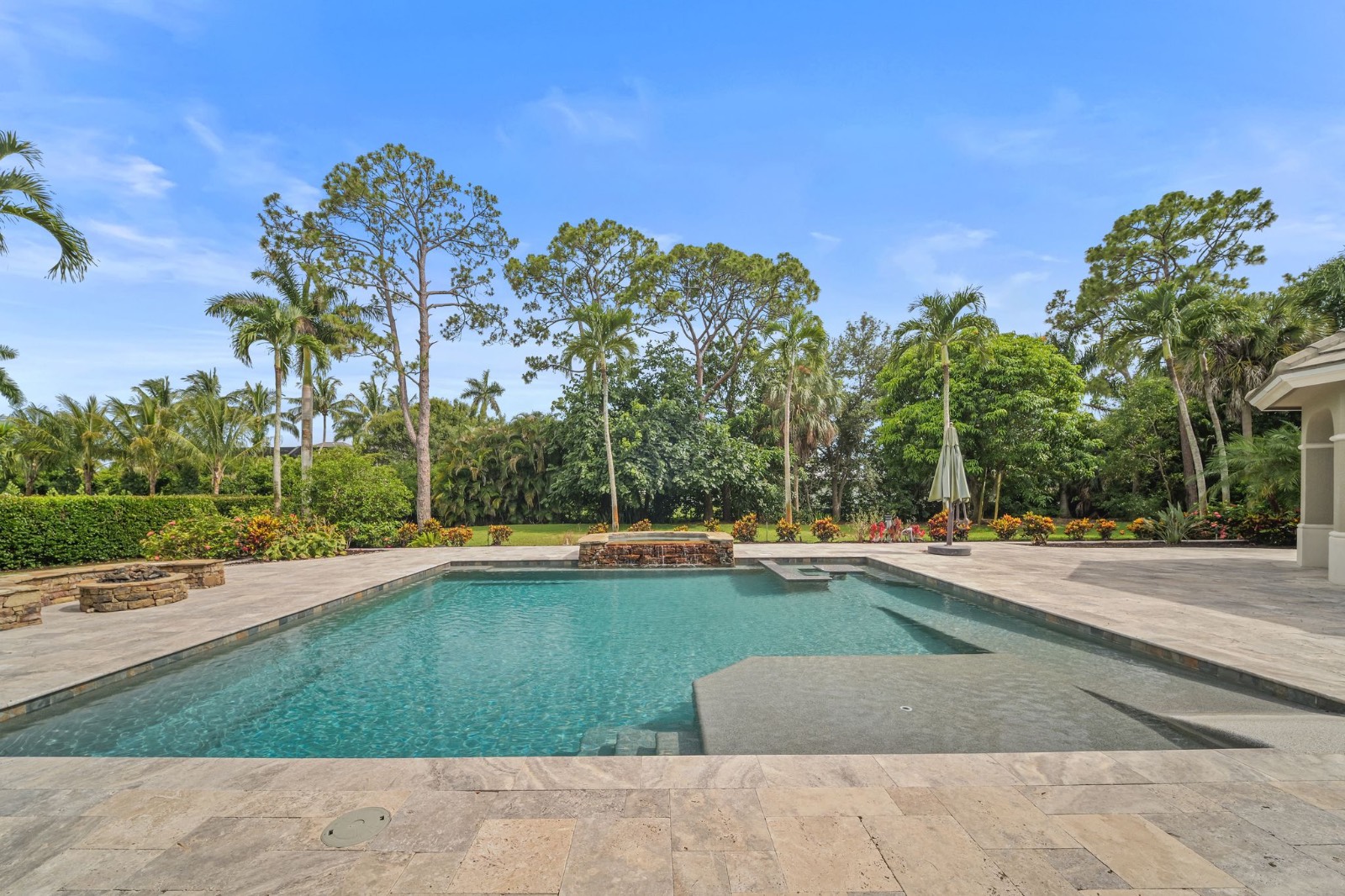 106 Eugenia Dr