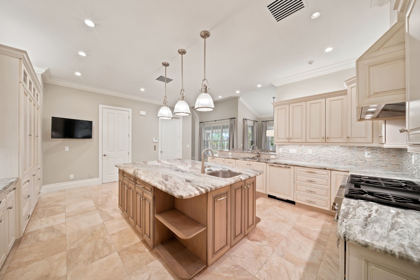 106 Eugenia Dr