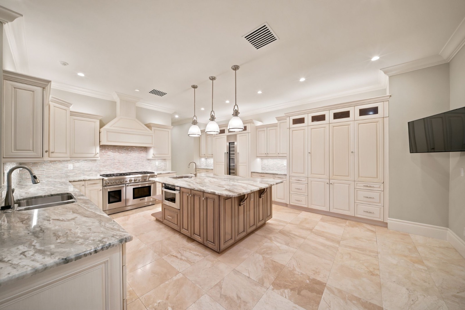106 Eugenia Dr