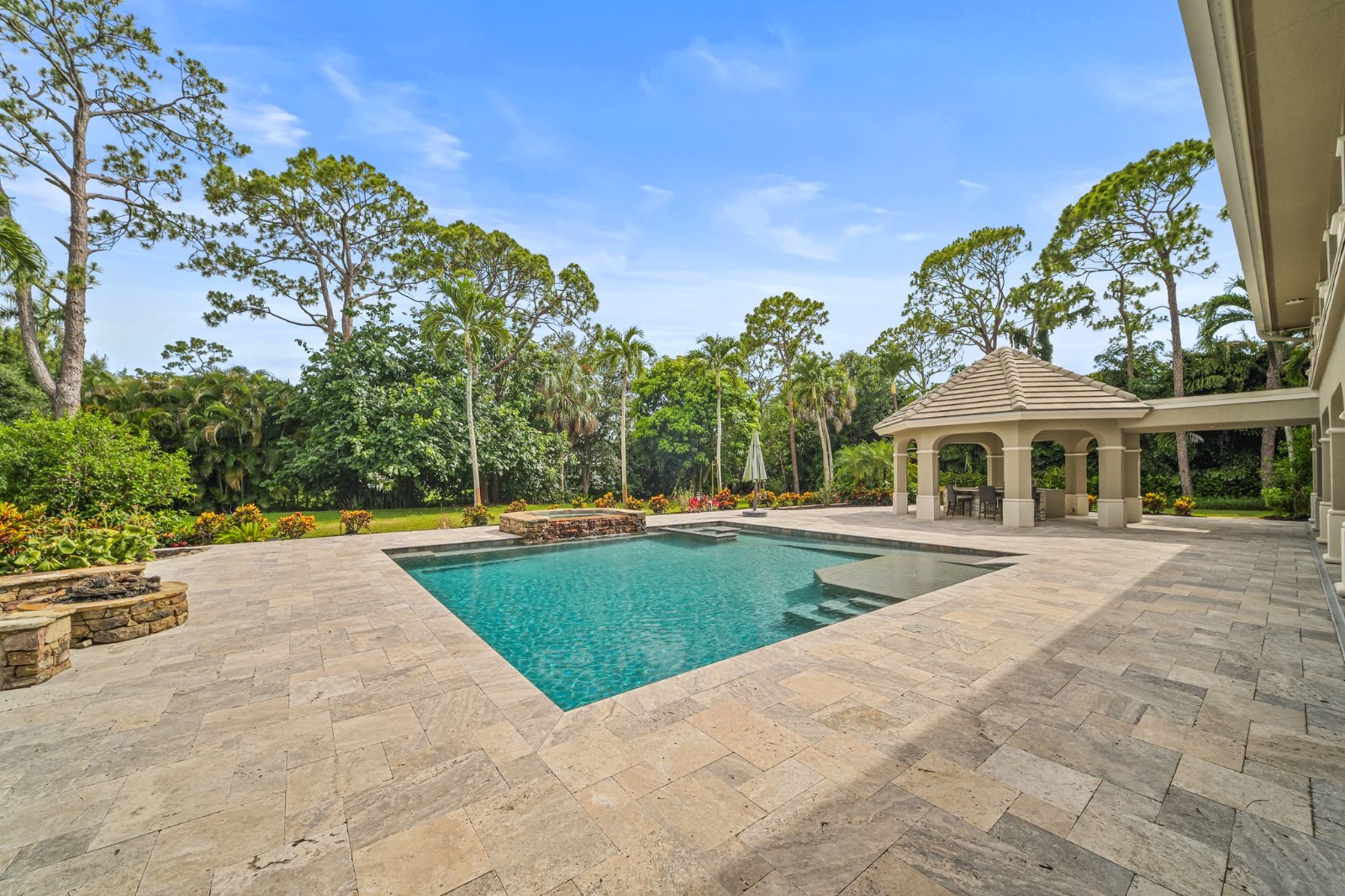 106 Eugenia Dr