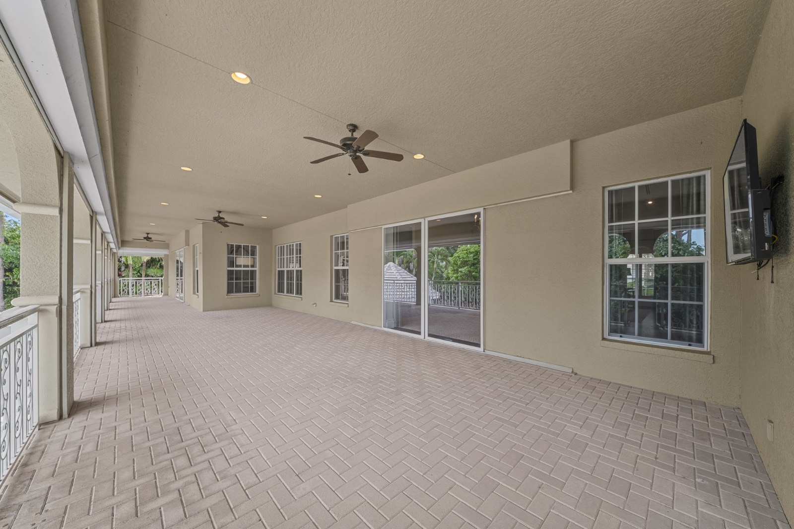 106 Eugenia Dr