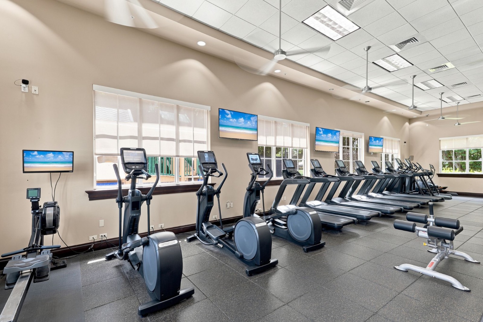 1845 Les Chateaux Blvd, #303