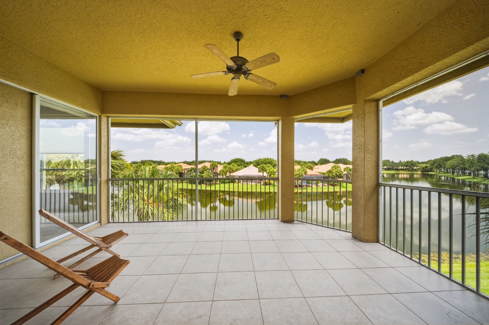 1845 Les Chateaux Blvd, #303