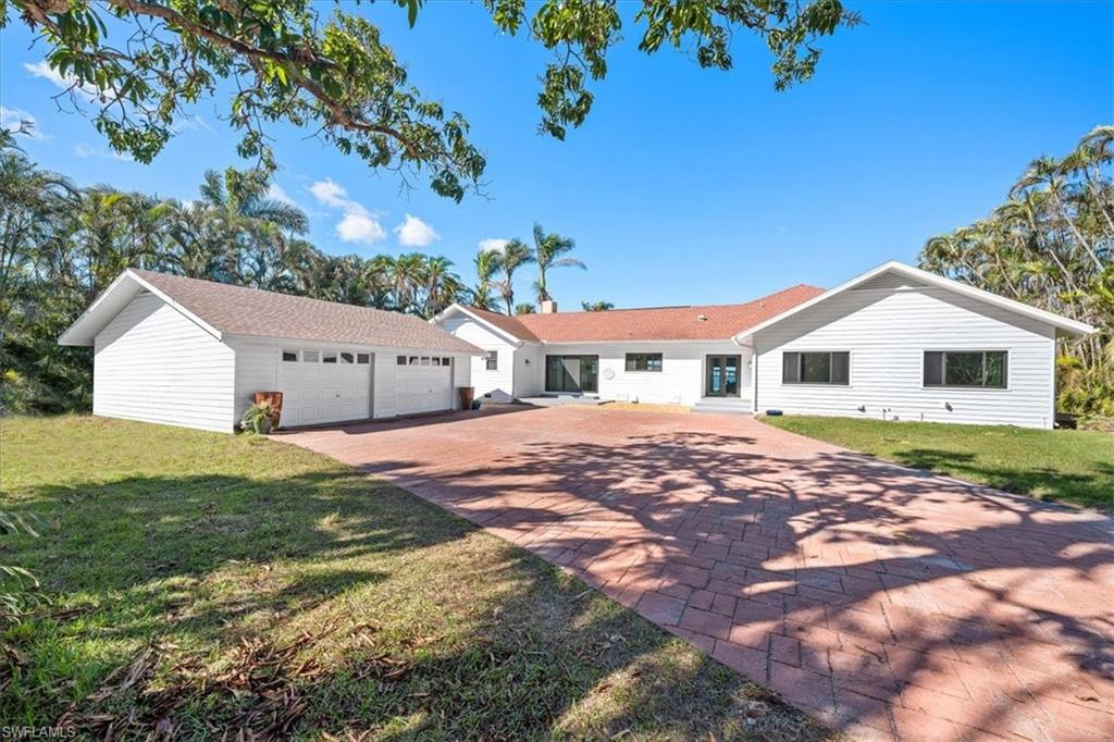 4113 W Riverside DR