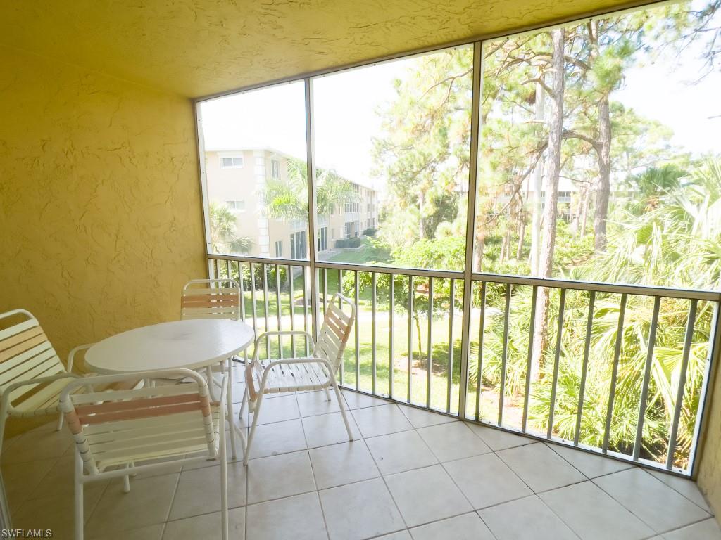 3072 Sandpiper Bay CIR # M202