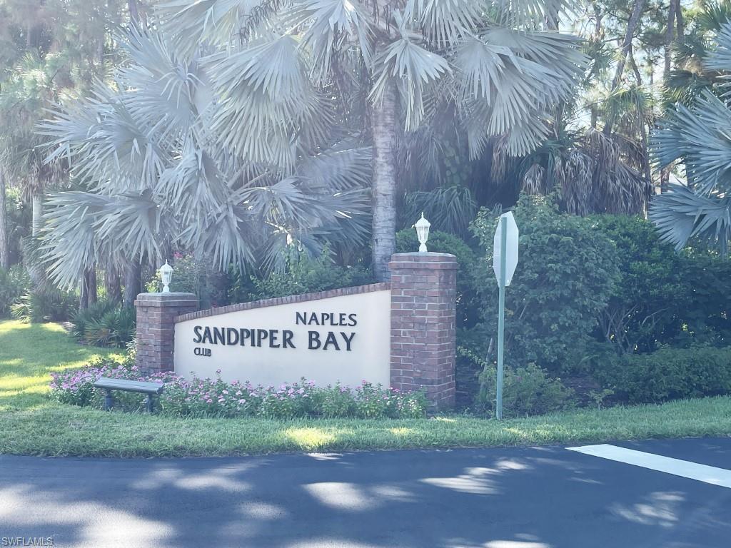 3072 Sandpiper Bay CIR # M202