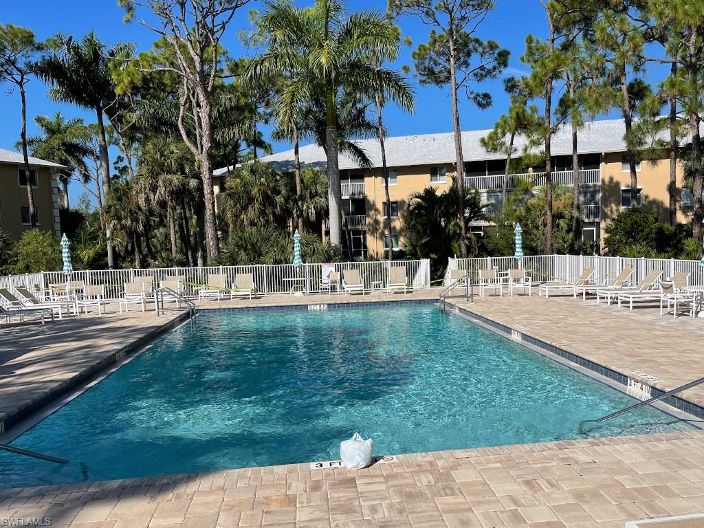 3072 Sandpiper Bay CIR # M202